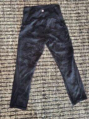 Lululemon Train Time Crop 21” black camo